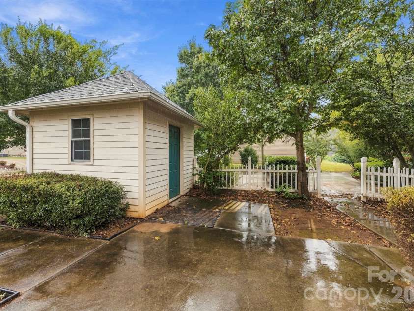 1605 Begonia Way, Rock Hill, SC 29732.  MLS# CAR4428852, YatesRealty ID 53326. 