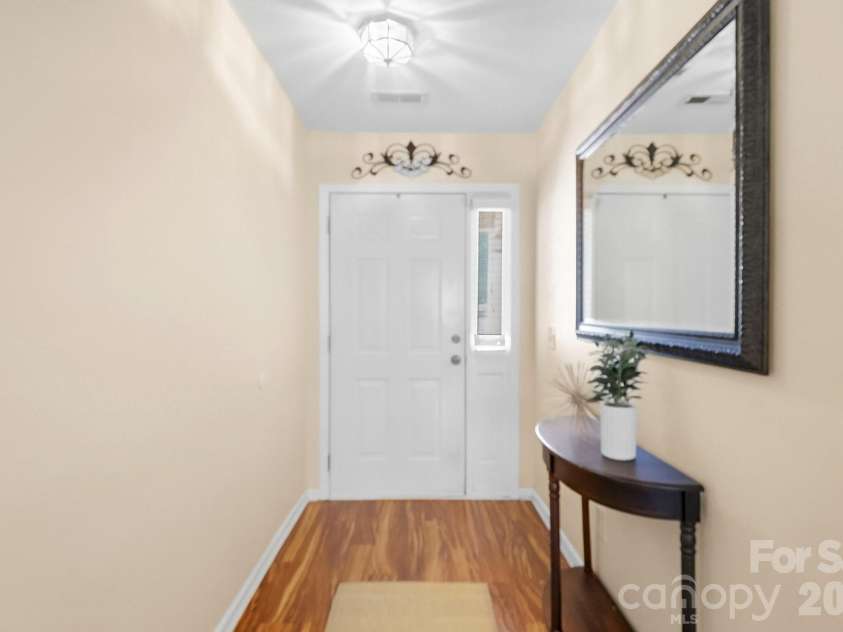 9100 Royal Highlands Court, Charlotte, NC 28277.  MLS# CAR4426414, YatesRealty ID 53327. 