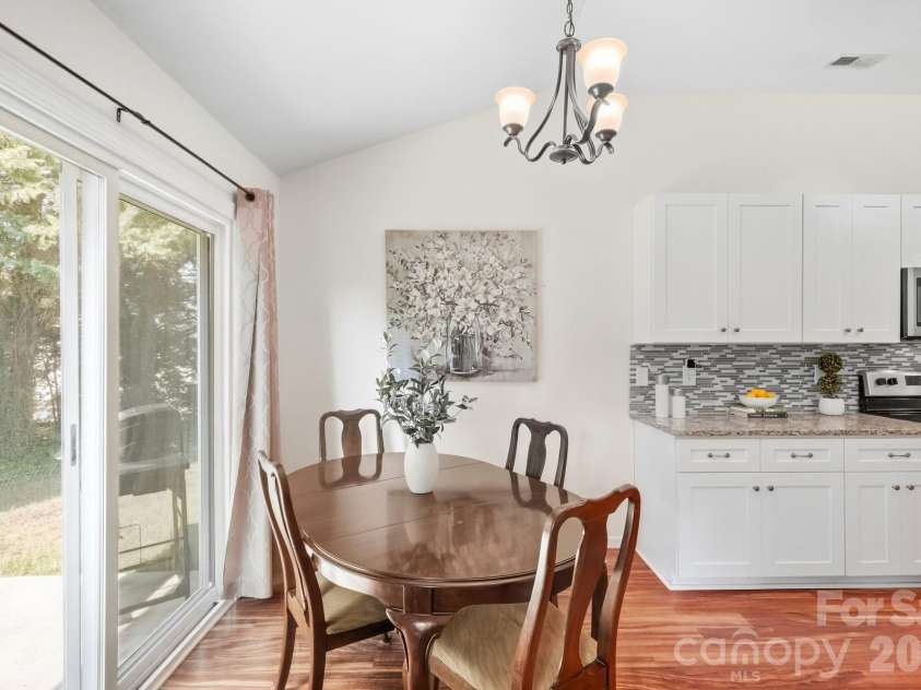 9100 Royal Highlands Court, Charlotte, NC 28277.  MLS# CAR4426414, YatesRealty ID 53327. 