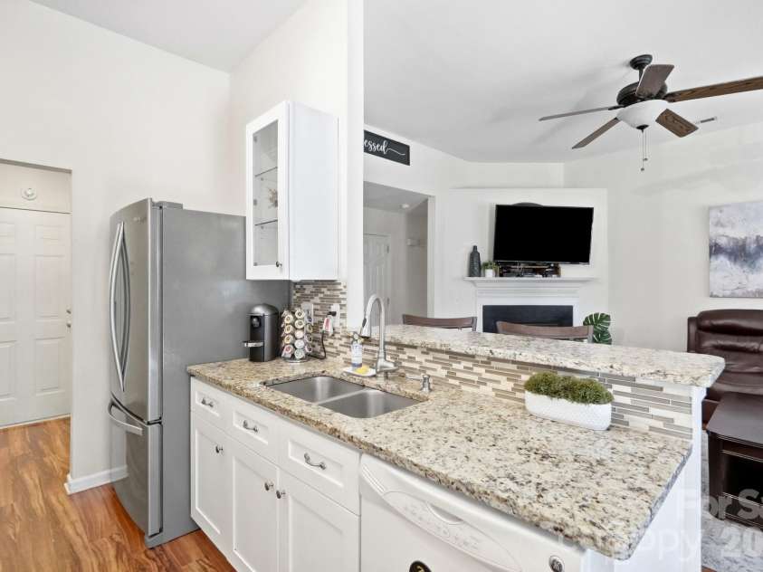 9100 Royal Highlands Court, Charlotte, NC 28277.  MLS# CAR4426414, YatesRealty ID 53327. 