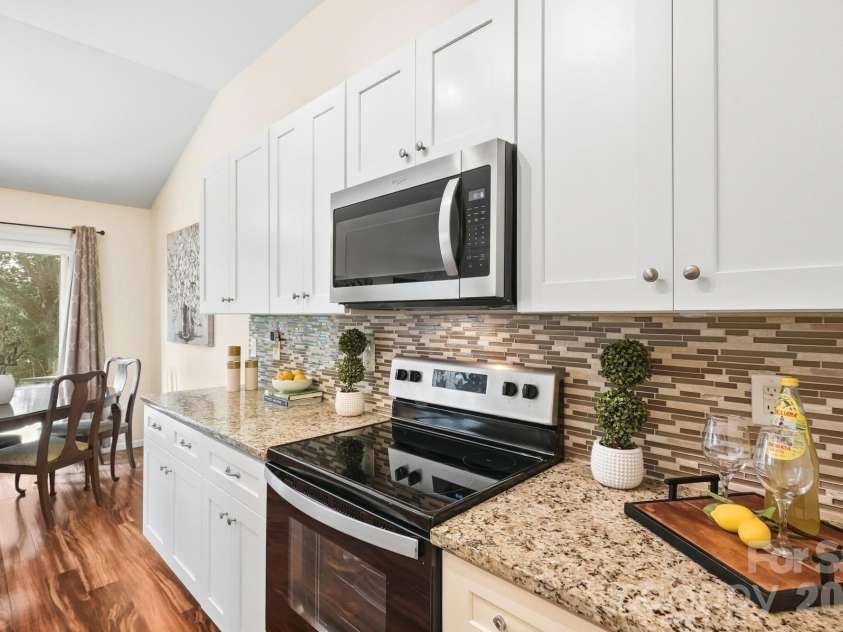 9100 Royal Highlands Court, Charlotte, NC 28277.  MLS# CAR4426414, YatesRealty ID 53327. 