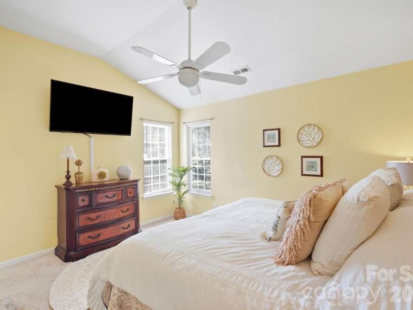 9100 Royal Highlands Court, Charlotte, NC 28277.  MLS# CAR4426414, YatesRealty ID 53327. 