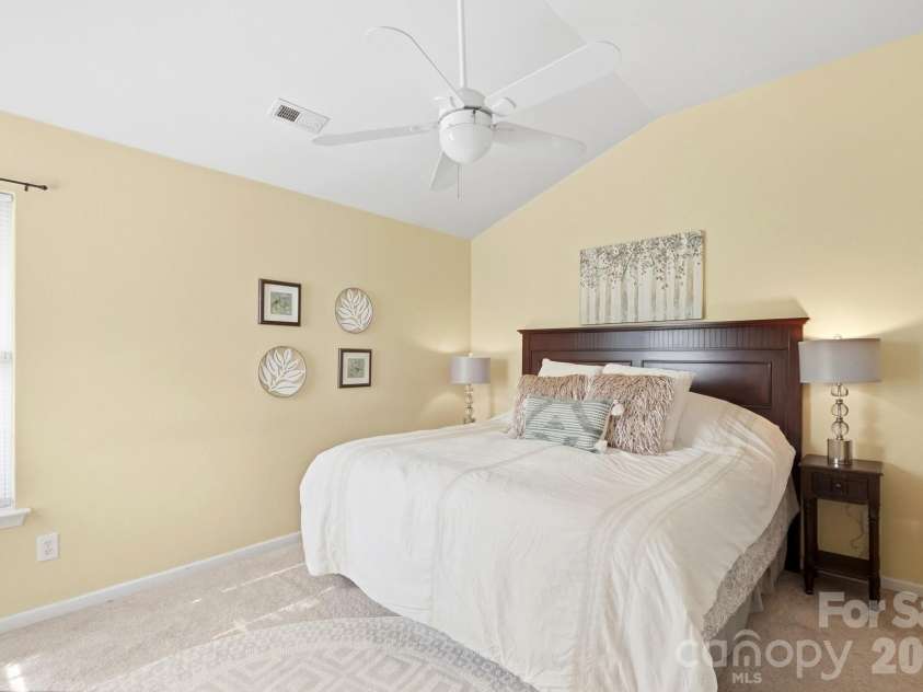 9100 Royal Highlands Court, Charlotte, NC 28277.  MLS# CAR4426414, YatesRealty ID 53327. 