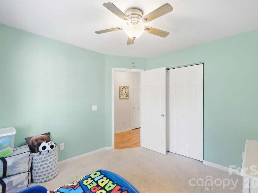 9100 Royal Highlands Court, Charlotte, NC 28277.  MLS# CAR4426414, YatesRealty ID 53327. 