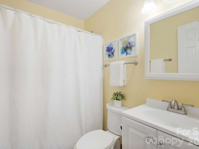 9100 Royal Highlands Court, Charlotte, NC 28277.  MLS# CAR4426414, YatesRealty ID 53327. 