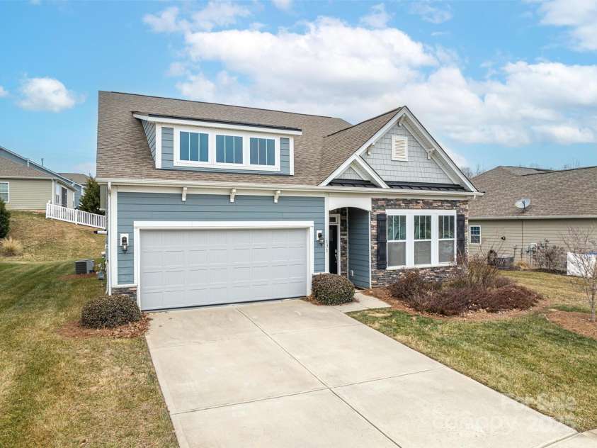 131 Northstone Road, Mooresville, NC 28115.  MLS# CAR4305778, YatesRealty ID 5333. 