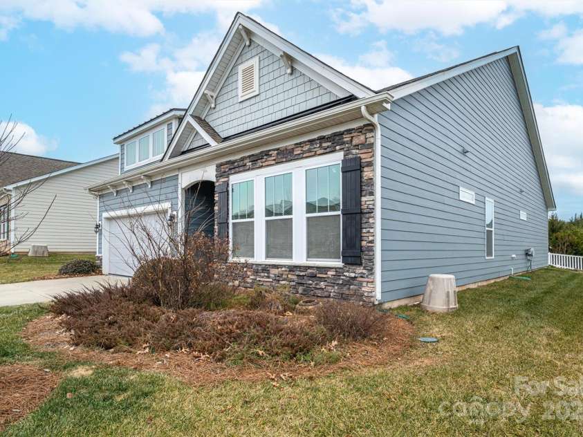 131 Northstone Road, Mooresville, NC 28115.  MLS# CAR4305778, YatesRealty ID 5333. 
