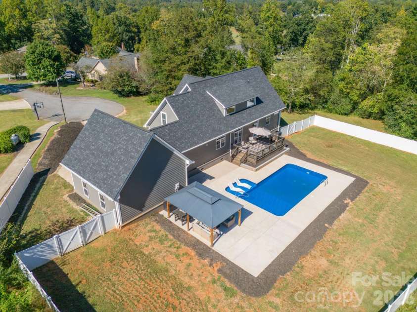 6 Leisure Circle, Granite Falls, NC 28630.  MLS# CAR4428902, YatesRealty ID 53331. 