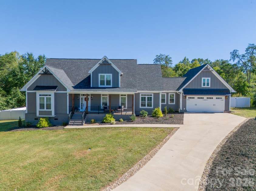 6 Leisure Circle, Granite Falls, NC 28630.  MLS# CAR4428902, YatesRealty ID 53331. 