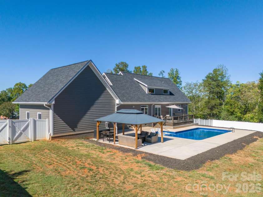 6 Leisure Circle, Granite Falls, NC 28630.  MLS# CAR4428902, YatesRealty ID 53331. 