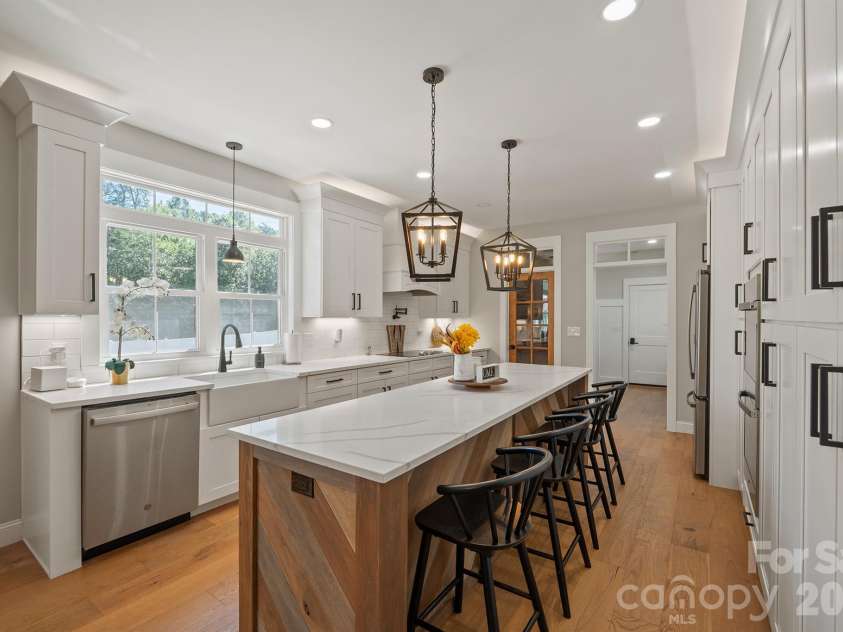 6 Leisure Circle, Granite Falls, NC 28630.  MLS# CAR4428902, YatesRealty ID 53331. 