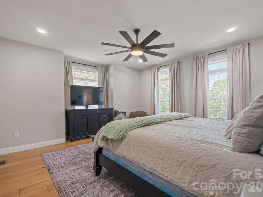 6 Leisure Circle, Granite Falls, NC 28630.  MLS# CAR4428902, YatesRealty ID 53331. 