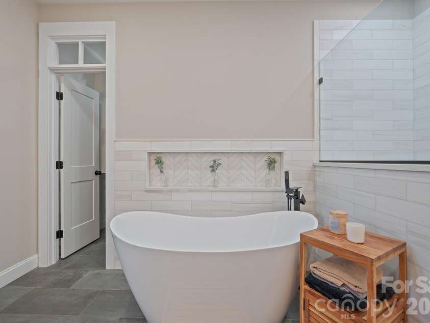 6 Leisure Circle, Granite Falls, NC 28630.  MLS# CAR4428902, YatesRealty ID 53331. 