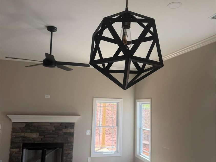 4917 Southview Drive, Hickory, NC 28602.  MLS# CAR4427842, YatesRealty ID 53333. 