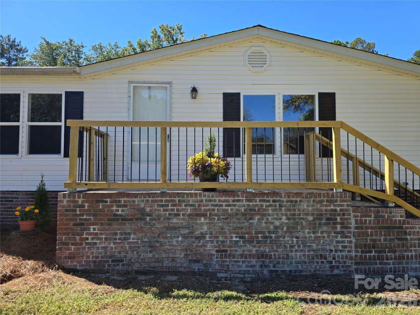 660 Childers Road, Cleveland, NC 27013.  MLS# CAR4428712, YatesRealty ID 53334. 
