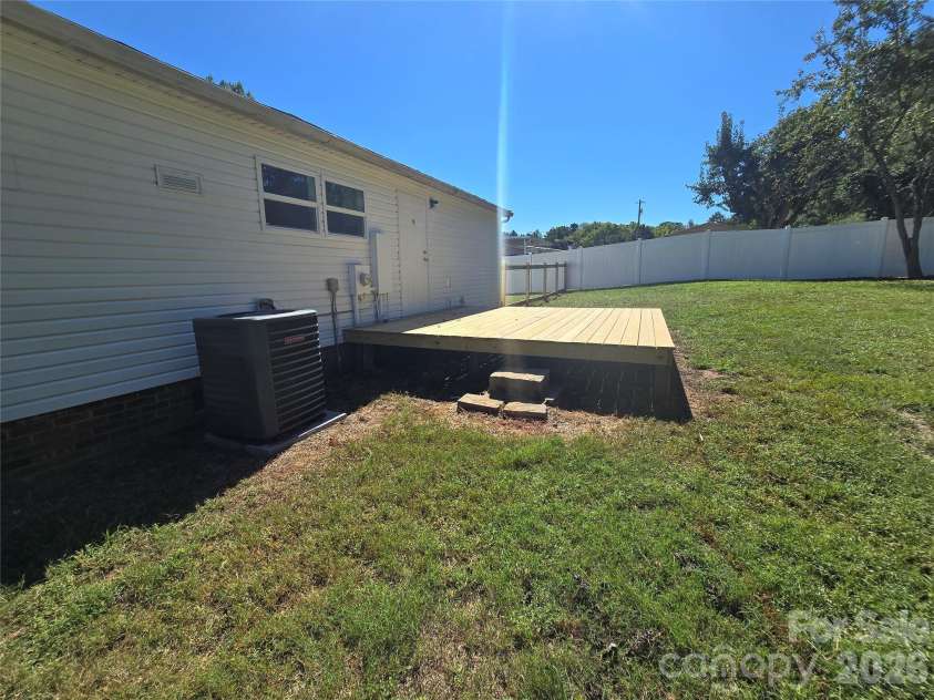 660 Childers Road, Cleveland, NC 27013.  MLS# CAR4428712, YatesRealty ID 53334. New Back Deck