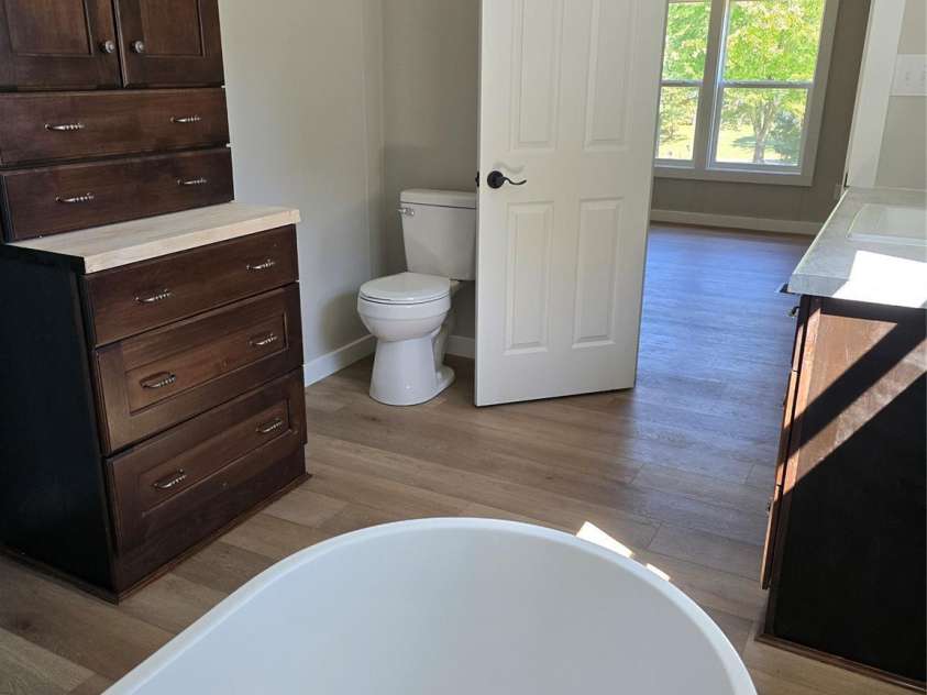 660 Childers Road, Cleveland, NC 27013.  MLS# CAR4428712, YatesRealty ID 53334. Primary Bath