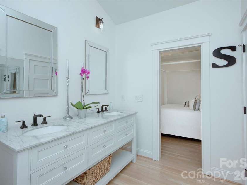 2561 Lower Assembly Drive, Fort Mill, SC 29708.  MLS# CAR4423354, YatesRealty ID 53337. Primary bathroom