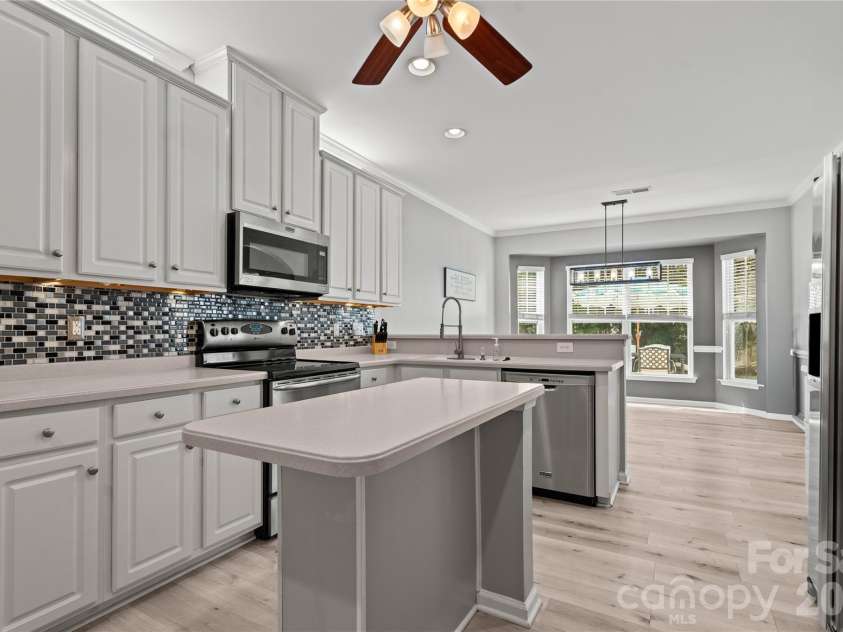 138 Whitley Mills Road, Fort Mill, SC 29708.  MLS# CAR4426887, YatesRealty ID 53338. 