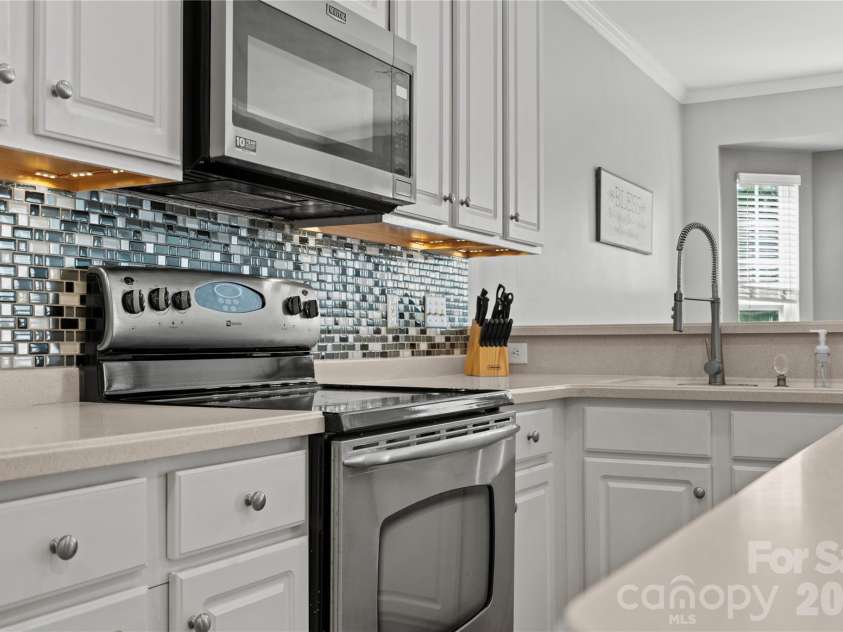 138 Whitley Mills Road, Fort Mill, SC 29708.  MLS# CAR4426887, YatesRealty ID 53338. 
