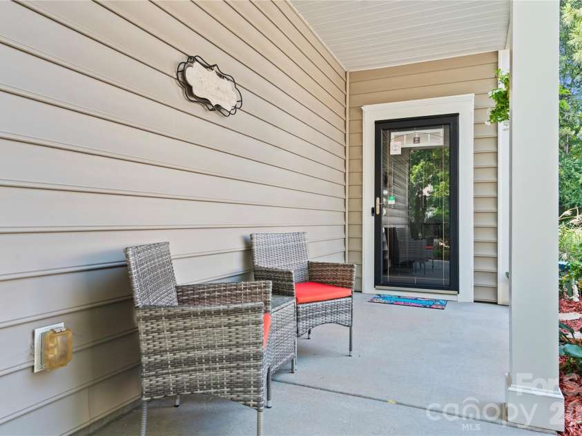 138 Whitley Mills Road, Fort Mill, SC 29708.  MLS# CAR4426887, YatesRealty ID 53338. 