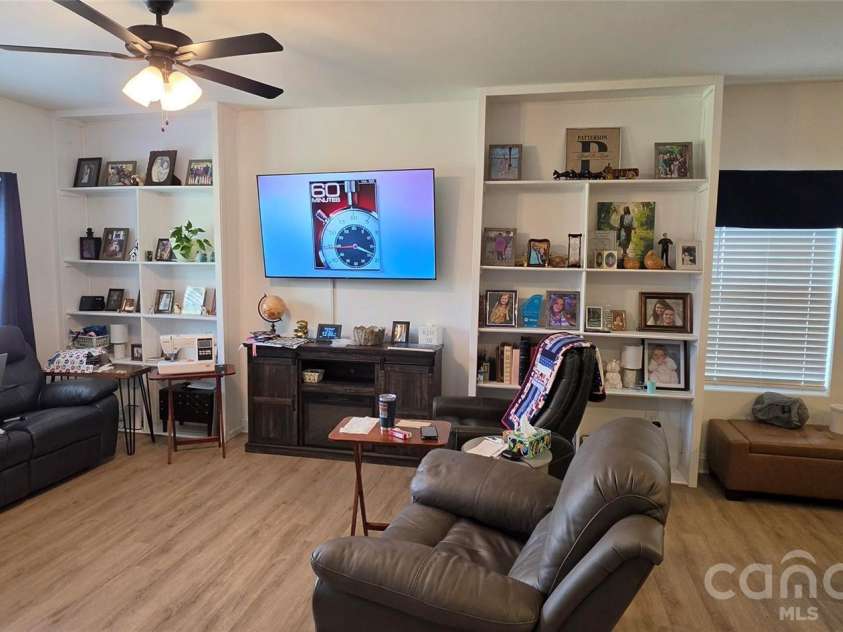 1007 Ridge Avenue, Kannapolis, NC 28083.  MLS# CAR4428925, YatesRealty ID 53339. 
