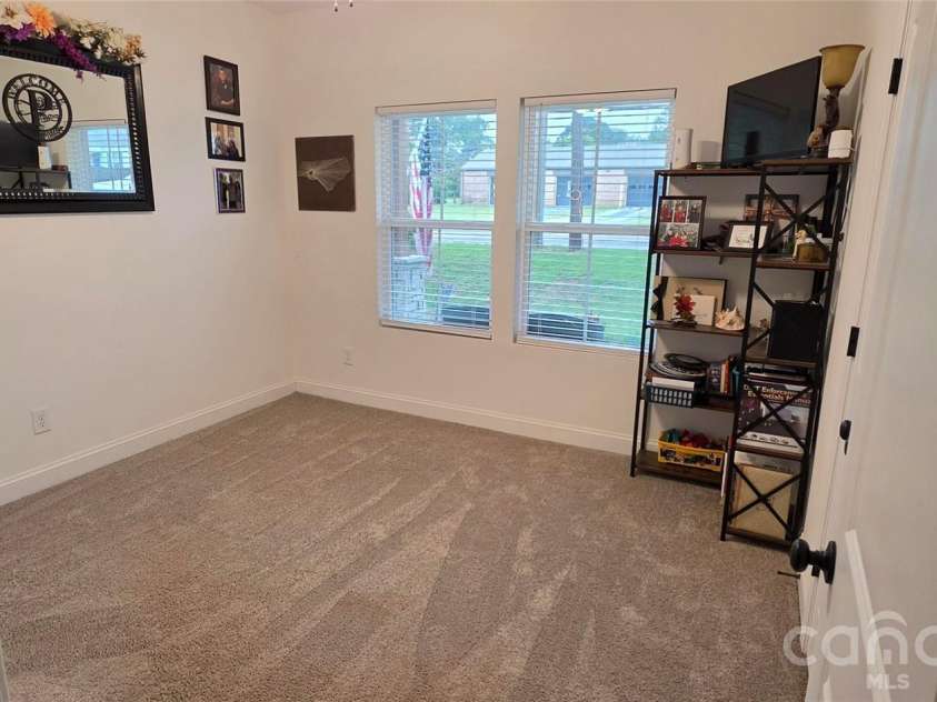 1007 Ridge Avenue, Kannapolis, NC 28083.  MLS# CAR4428925, YatesRealty ID 53339. 