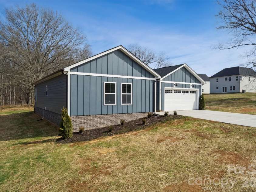 6115 Morehead Road, Harrisburg, NC 28075.  MLS# CAR4336548, YatesRealty ID 5334. 