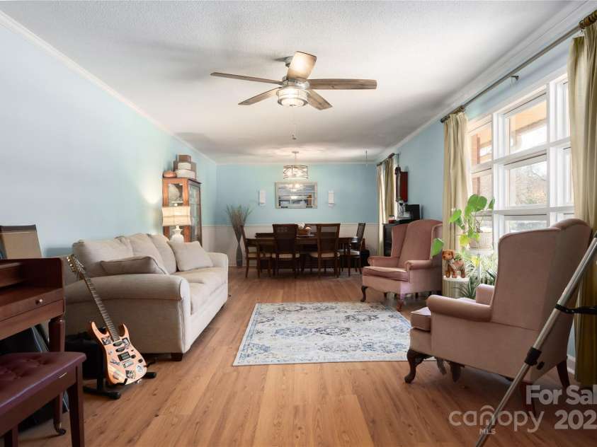 662 University Drive, Rock Hill, SC 29730.  MLS# CAR4224240, YatesRealty ID 5334. 