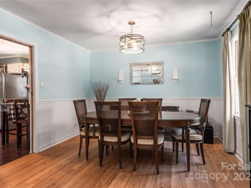 662 University Drive, Rock Hill, SC 29730.  MLS# CAR4224240, YatesRealty ID 5334. 