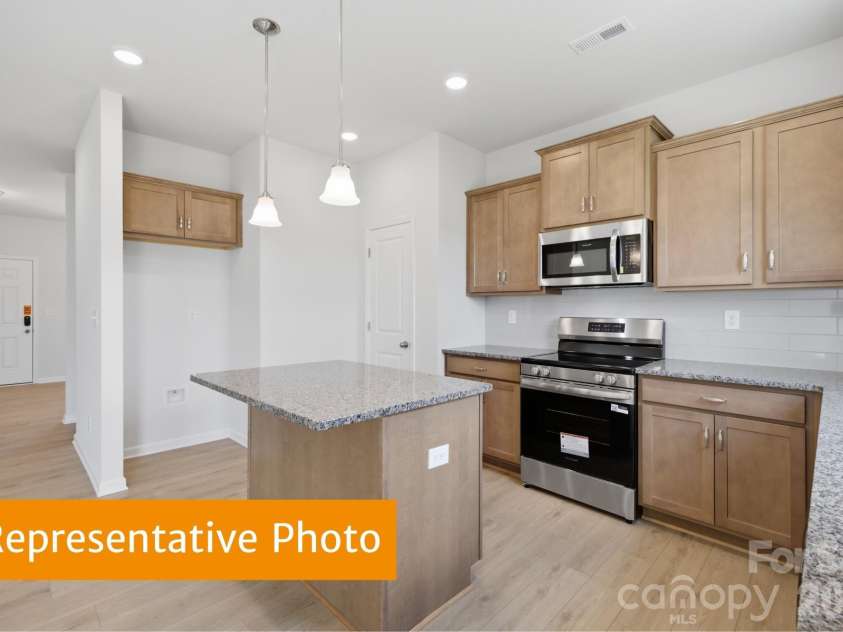 616 Rowe Crossing Drive, Newton, NC 28658.  MLS# CAR4428931, YatesRealty ID 53340. 