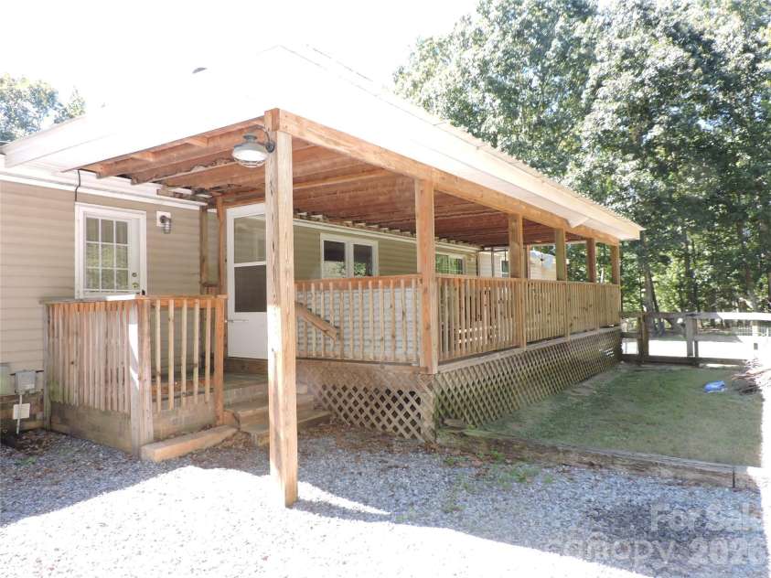 6300 Wright Road, Kannapolis, NC 28081.  MLS# CAR4426259, YatesRealty ID 53341. 