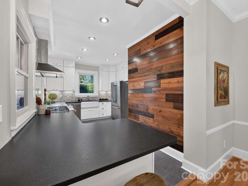 3809 Tuckaseegee Road, Charlotte, NC 28208.  MLS# CAR4428272, YatesRealty ID 53342. 