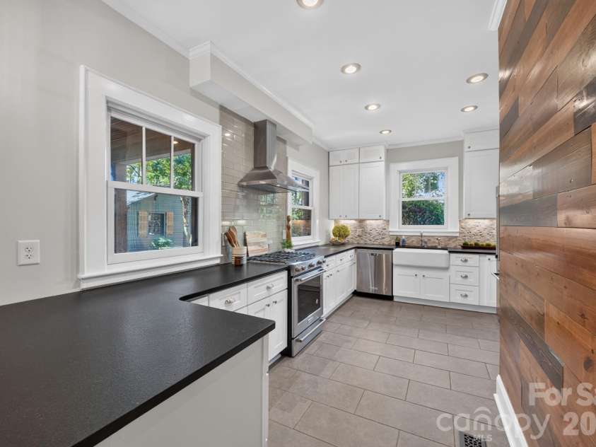 3809 Tuckaseegee Road, Charlotte, NC 28208.  MLS# CAR4428272, YatesRealty ID 53342. 