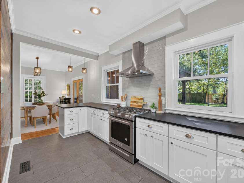 3809 Tuckaseegee Road, Charlotte, NC 28208.  MLS# CAR4428272, YatesRealty ID 53342. 