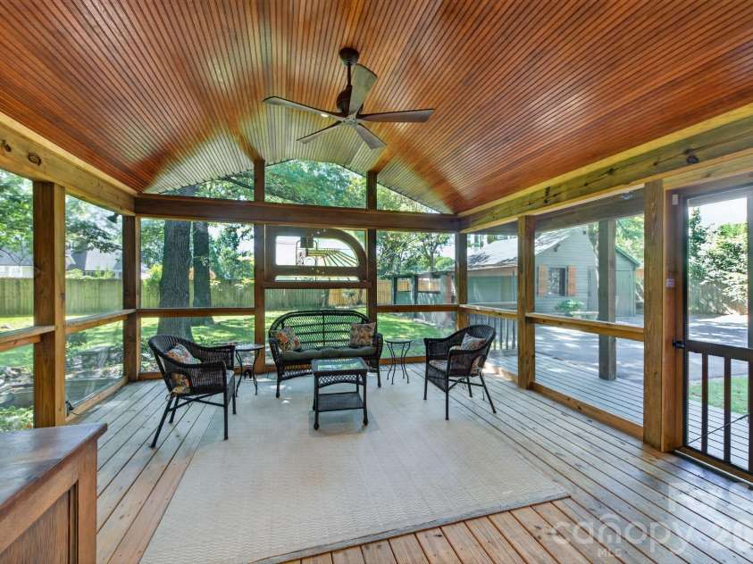 3809 Tuckaseegee Road, Charlotte, NC 28208.  MLS# CAR4428272, YatesRealty ID 53342. 