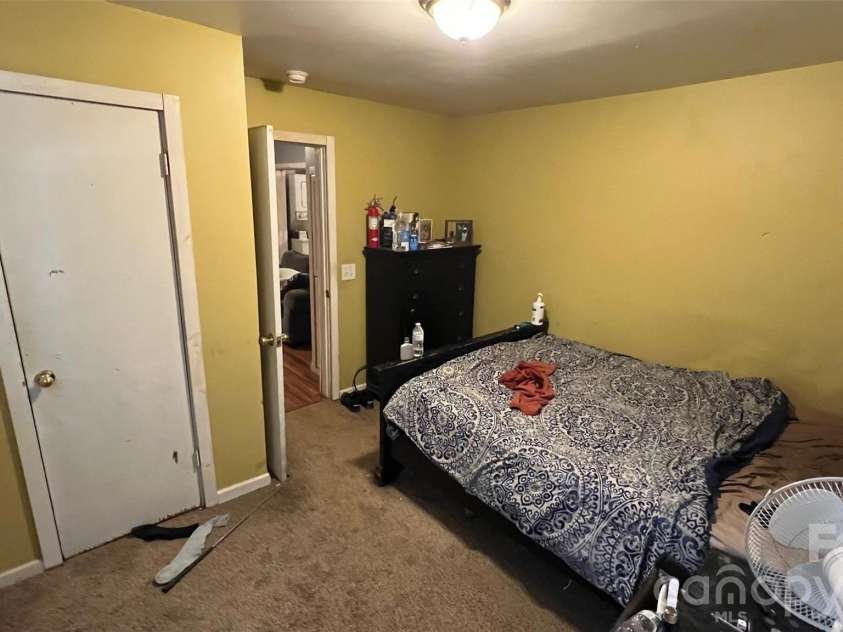 205 Seigle Street, Lowell, NC 28098.  MLS# CAR4428948, YatesRealty ID 53351. 