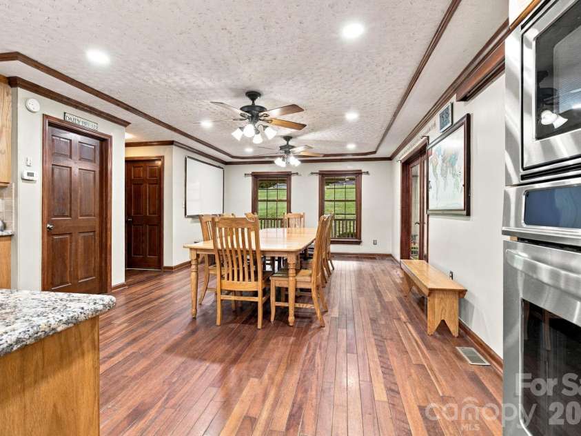 1345 Shirebourn None, Hickory, NC 28602.  MLS# CAR4428746, YatesRealty ID 53352. Dining area