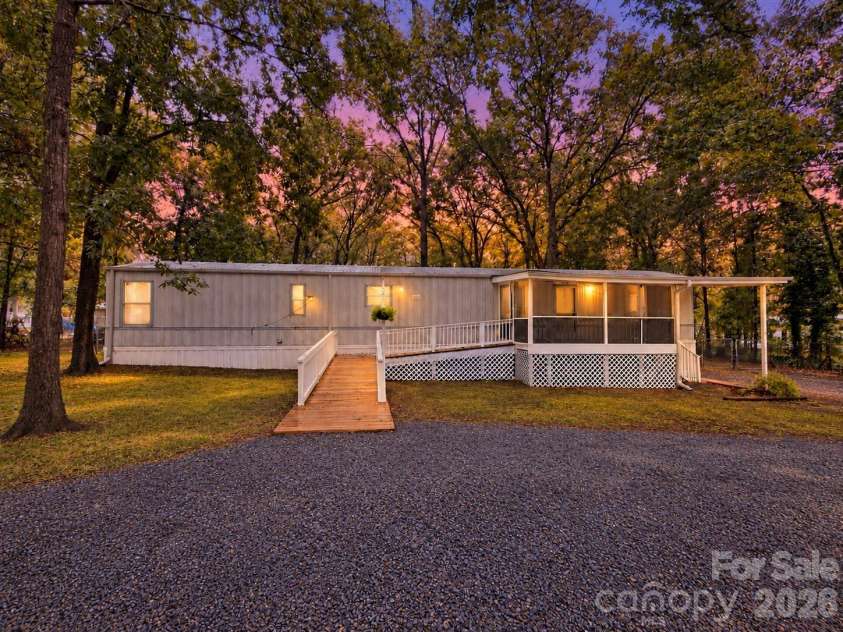 3415 Waxhaw Highway, Monroe, NC 28112.  MLS# CAR4428428, YatesRealty ID 53358. 