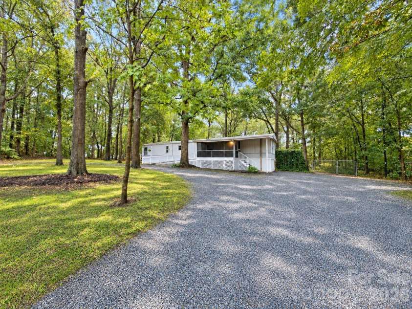 3415 Waxhaw Highway, Monroe, NC 28112.  MLS# CAR4428428, YatesRealty ID 53358. 