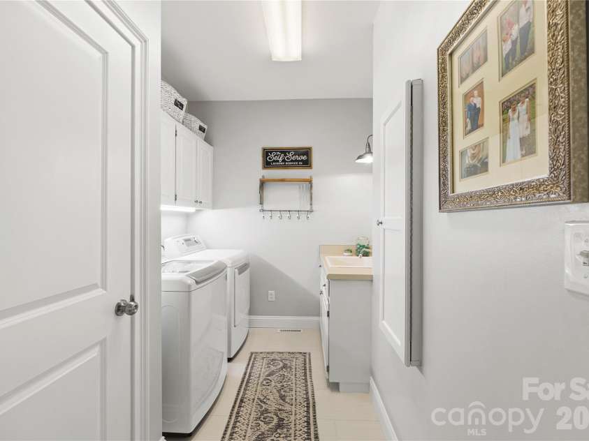 350 Royal Burgess Drive, Campobello, SC 29322.  MLS# CAR4348825, YatesRealty ID 5336. 