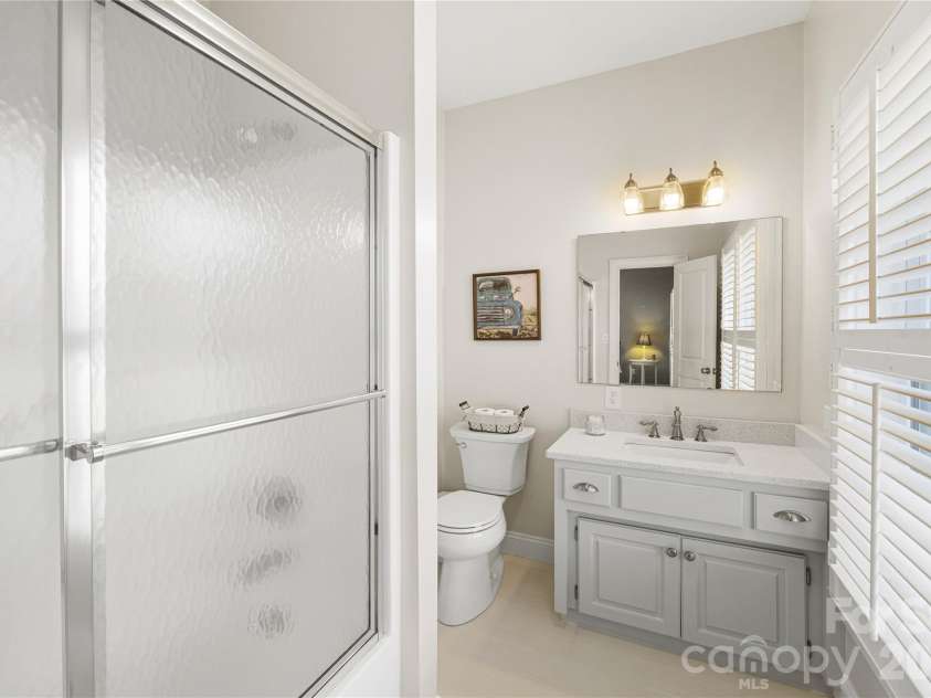 350 Royal Burgess Drive, Campobello, SC 29322.  MLS# CAR4348825, YatesRealty ID 5336. 