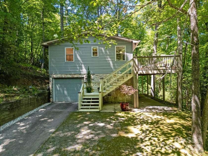 57 Echota Lane, Brevard, NC 28712.  MLS# CAR4230498, YatesRealty ID 5336. 