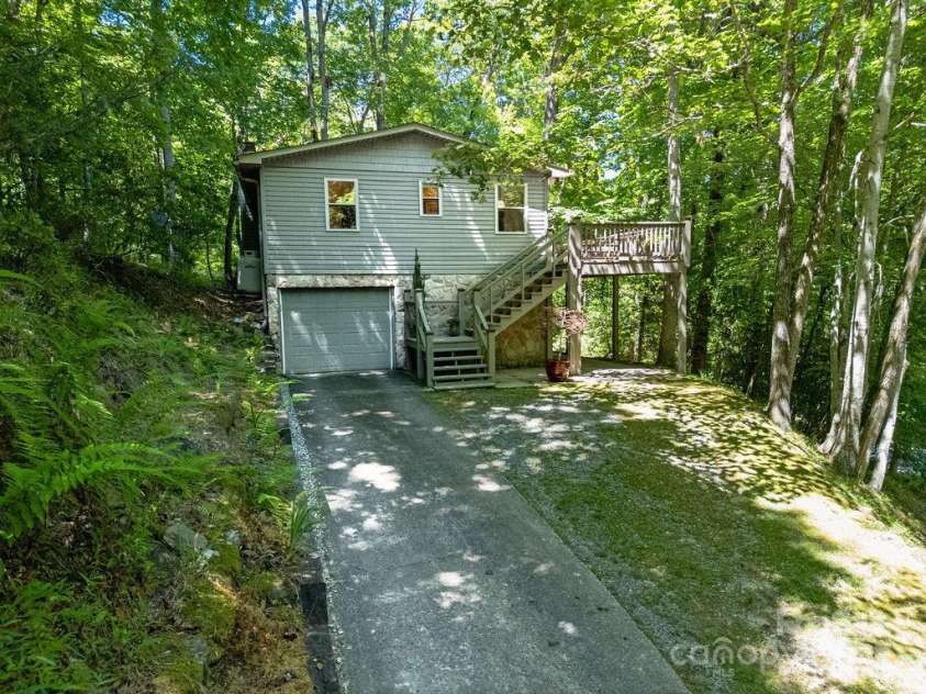 57 Echota Lane, Brevard, NC 28712.  MLS# CAR4230498, YatesRealty ID 5336. 