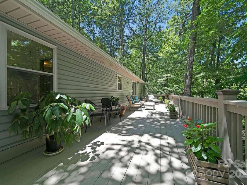 57 Echota Lane, Brevard, NC 28712.  MLS# CAR4230498, YatesRealty ID 5336. 