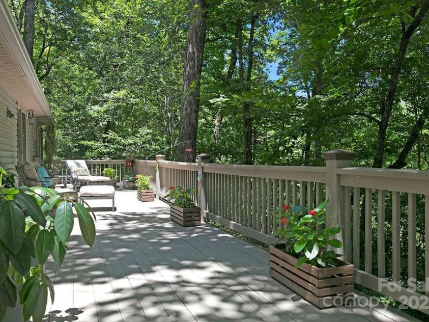 57 Echota Lane, Brevard, NC 28712.  MLS# CAR4230498, YatesRealty ID 5336. Welcome to 57 Echota Lane!