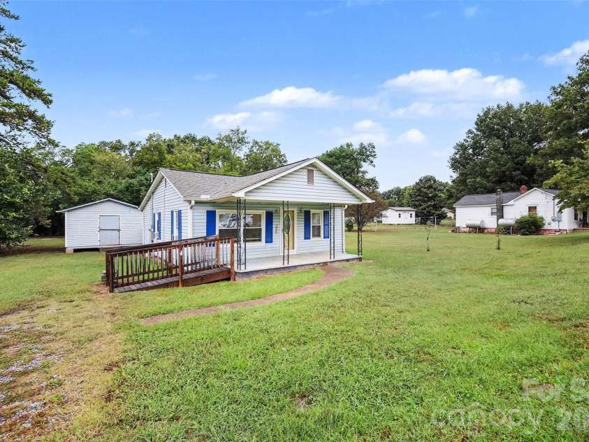 306 Edel Street, Kings Mountain, NC 28086.  MLS# CAR4428711, YatesRealty ID 53361. 