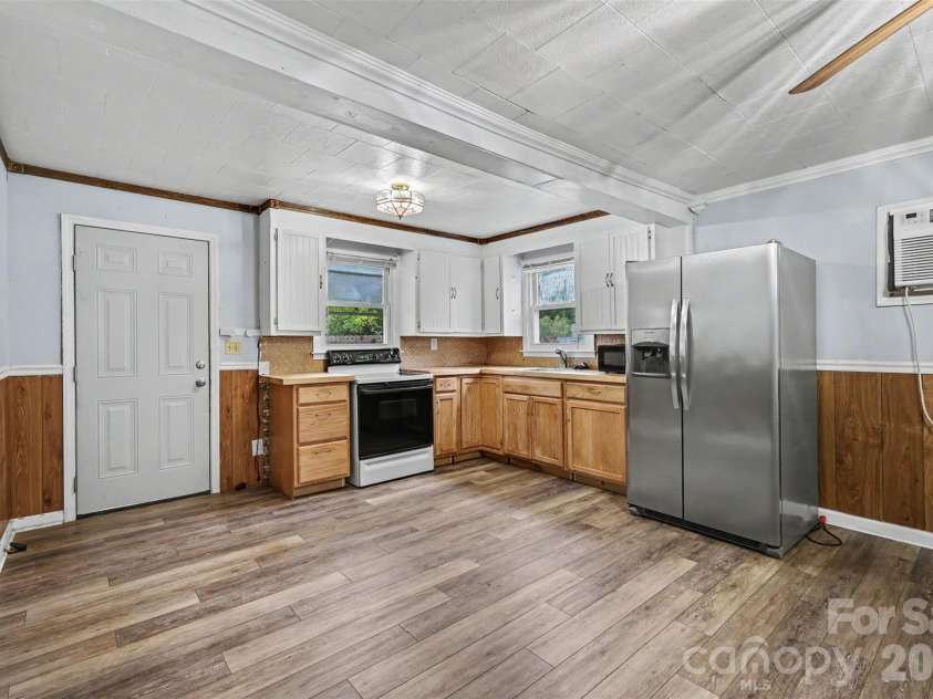 306 Edel Street, Kings Mountain, NC 28086.  MLS# CAR4428711, YatesRealty ID 53361. 