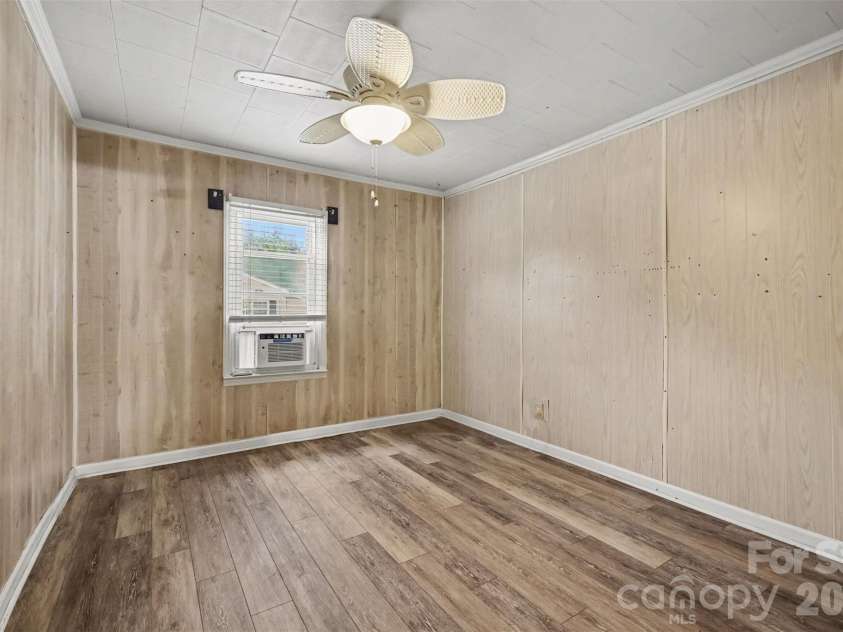 306 Edel Street, Kings Mountain, NC 28086.  MLS# CAR4428711, YatesRealty ID 53361. 