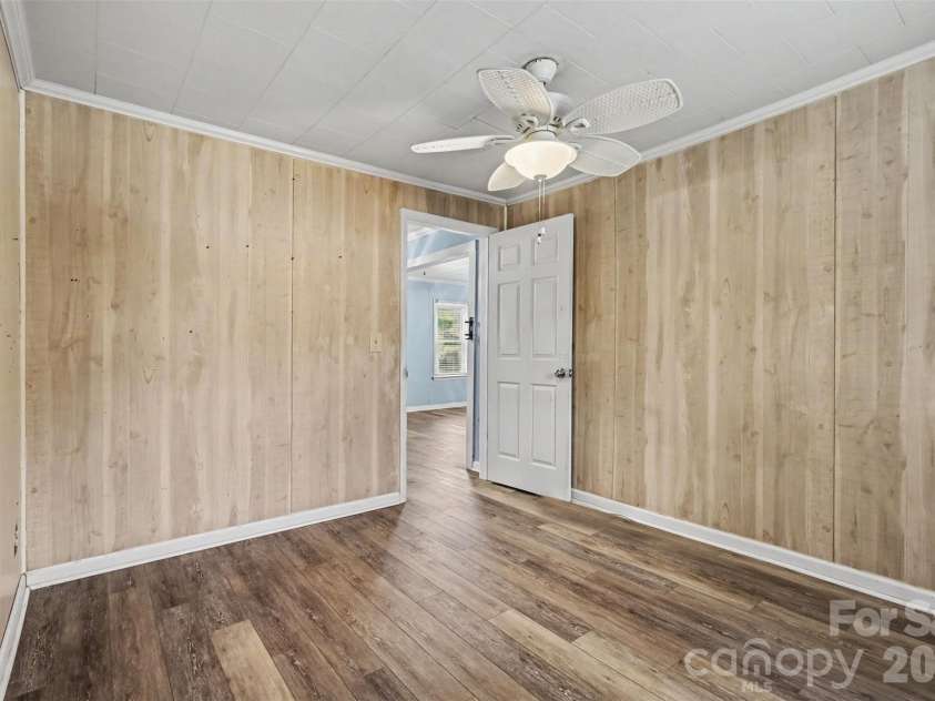 306 Edel Street, Kings Mountain, NC 28086.  MLS# CAR4428711, YatesRealty ID 53361. 
